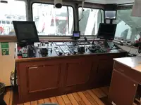 Kapal feri untuk dijual