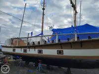 Kapal pesiar untuk dijual