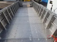 Kapal pendarat, tank untuk dijual