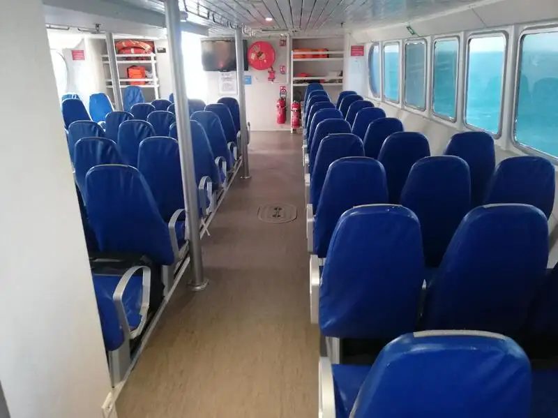 Kapal feri untuk dijual