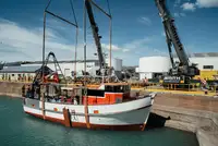 Trawler dijual