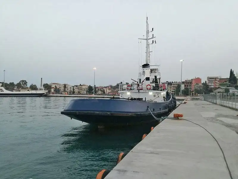 Kapal tunda untuk dijual