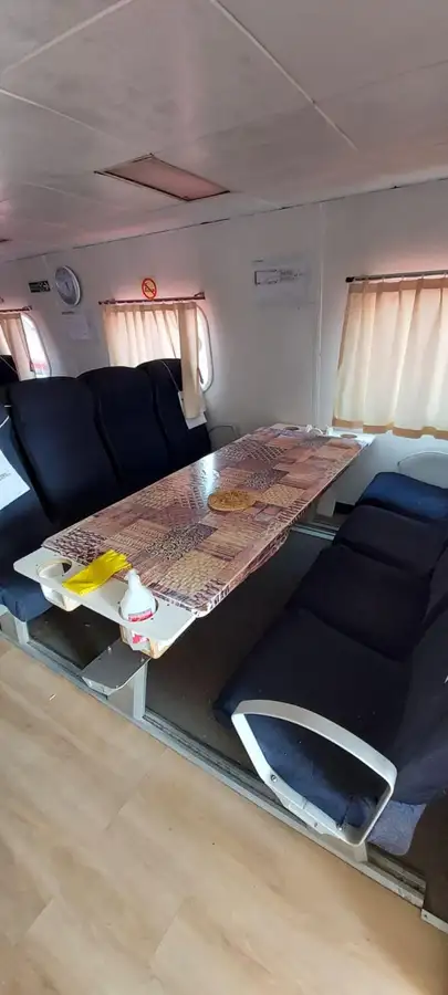Kapal kru untuk dijual