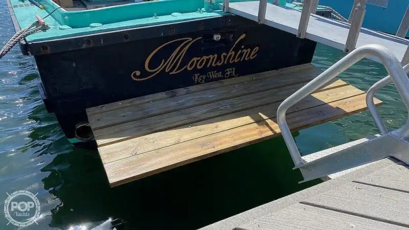 Kapal pesiar untuk dijual