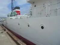 Kapal patroli untuk dijual