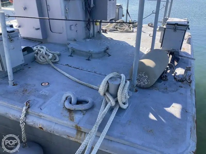 Kapal pendarat, tank untuk dijual