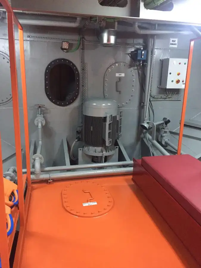 Kapal pesiar untuk dijual
