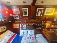 Kapal pemadam kebakaran untuk dijual