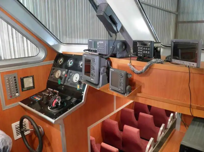 Kapal kru untuk dijual