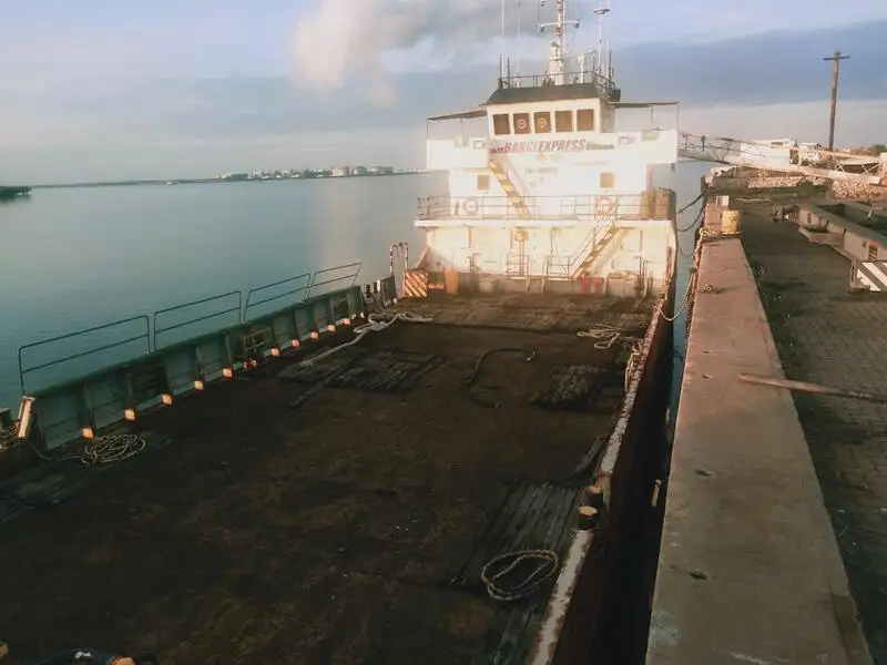 Kapal pendarat, tank untuk dijual