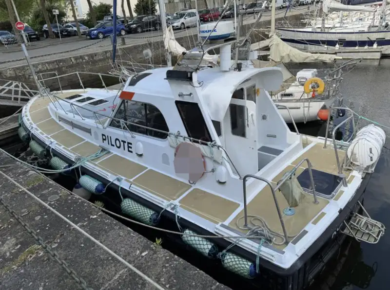 Kapal pandu untuk dijual