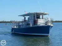 Kapal pesiar untuk dijual