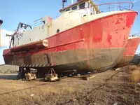 Kapal penarik dijual