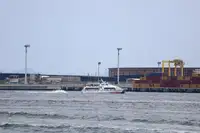 Kapal penumpang dijual