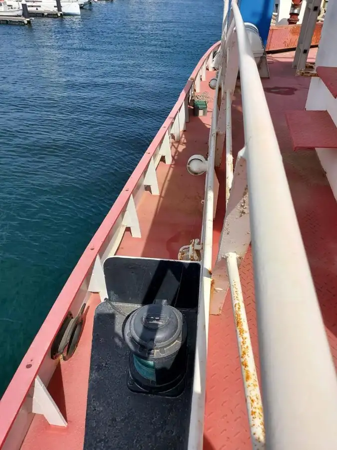 Kapal tunda untuk dijual