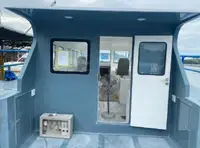 Kapal kru untuk dijual