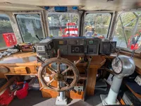 Kapal survei untuk dijual