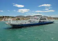 Kapal feri dijual