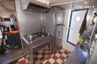 Kapal penelitian untuk dijual