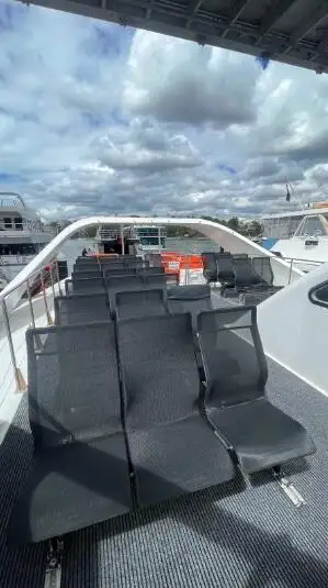 Kapal pesiar untuk dijual