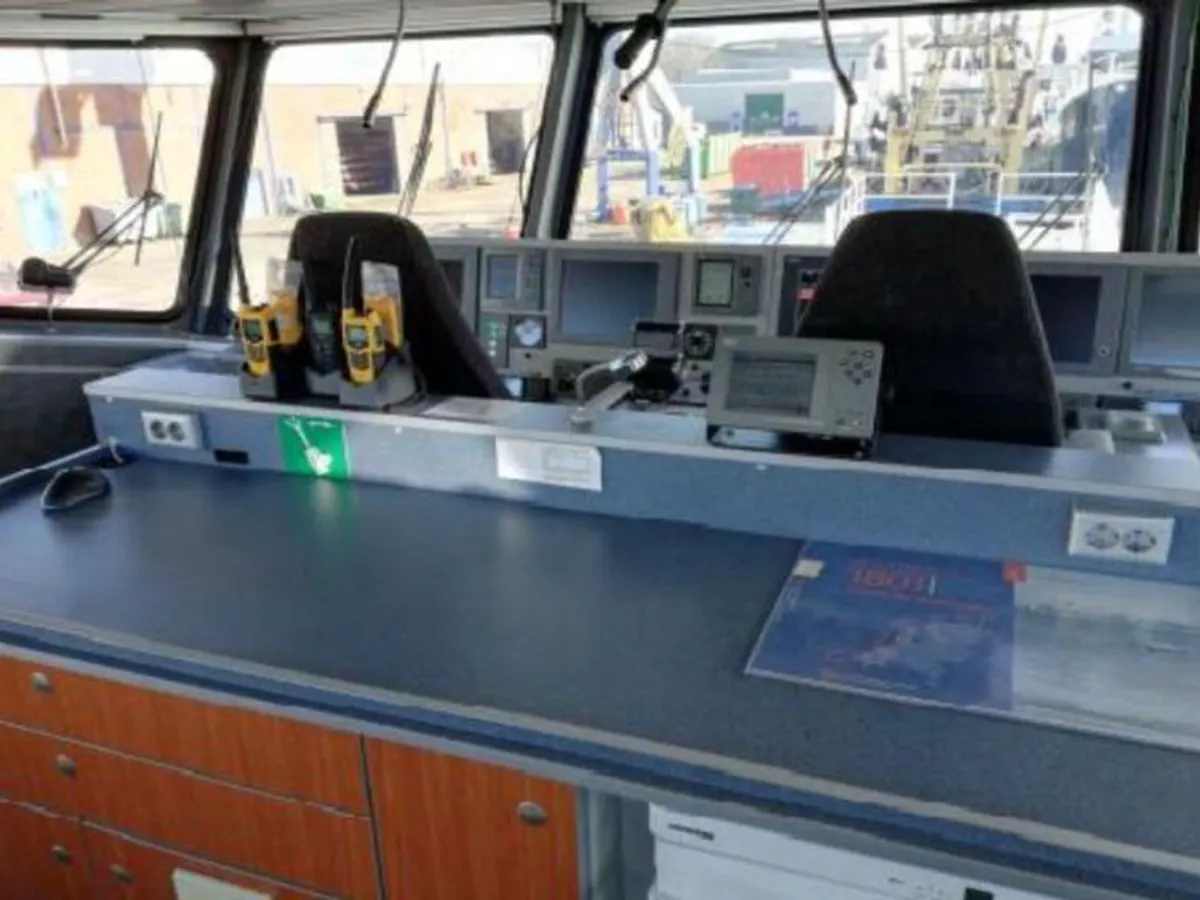 Kapal kru untuk dijual