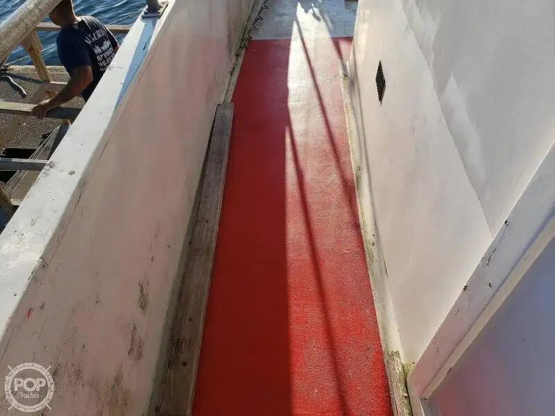Kapal feri untuk dijual