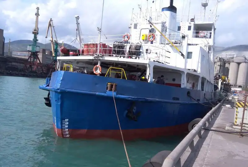 Kapal keruk untuk dijual