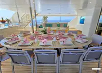 Yacht untuk dijual