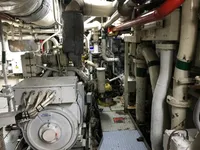 Kapal penelitian untuk dijual