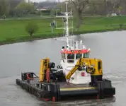 Kapal penarik dijual