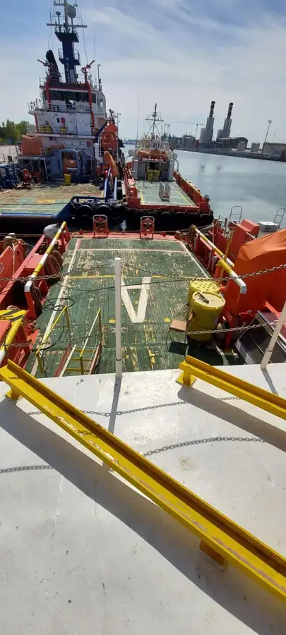 Kapal kru untuk dijual