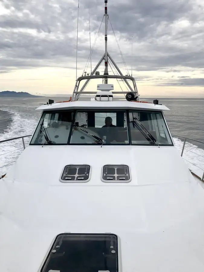Kapal penelitian untuk dijual