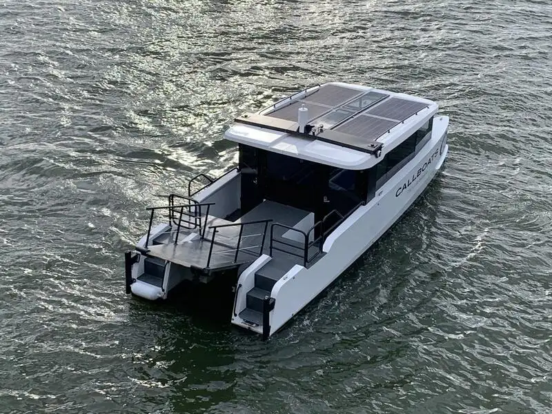Kapal kontainer untuk dijual