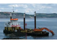 Kapal keruk untuk dijual