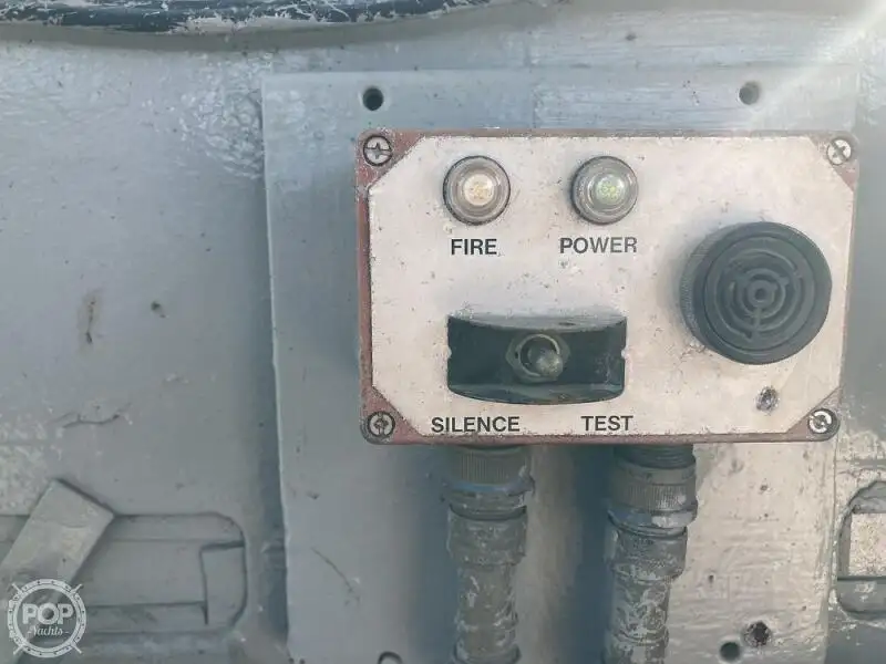 Kapal pendarat, tank untuk dijual