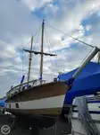 Kapal pesiar untuk dijual