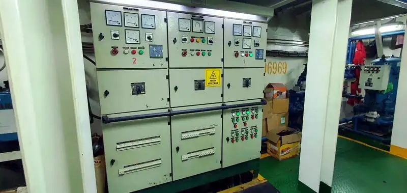 Kapal pendarat, tank untuk dijual