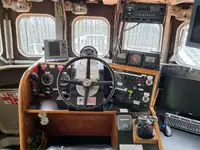 Sekoci penyelamat untuk dijual