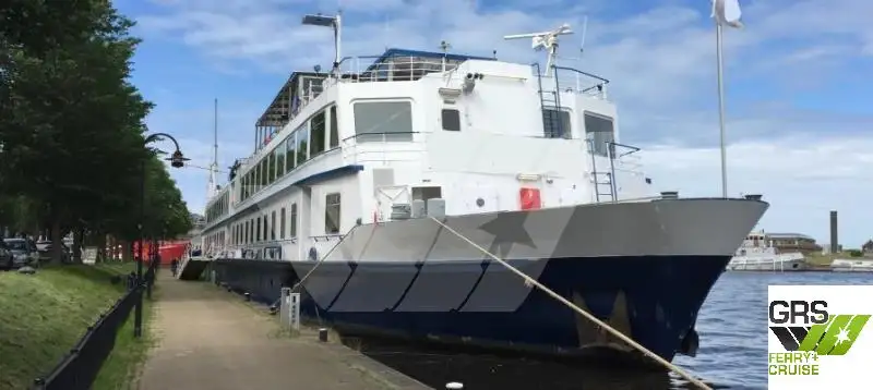 Kapal pesiar untuk dijual