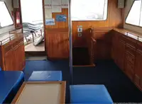 Kapal pesiar untuk dijual
