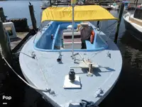 Kapal pesiar-feri untuk dijual