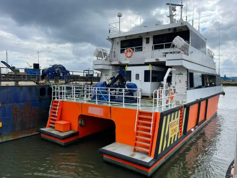 Kapal kontainer untuk dijual