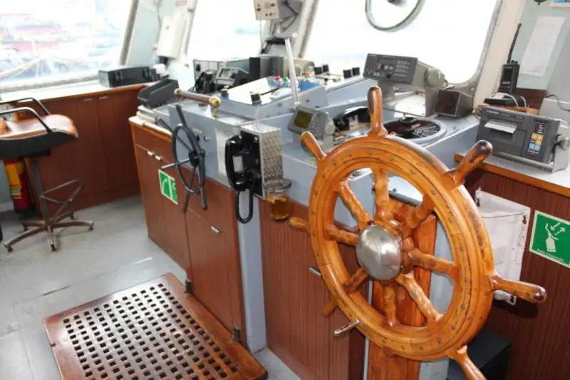 Kapal tunda untuk dijual