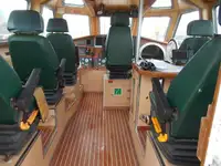Kapal patroli untuk dijual