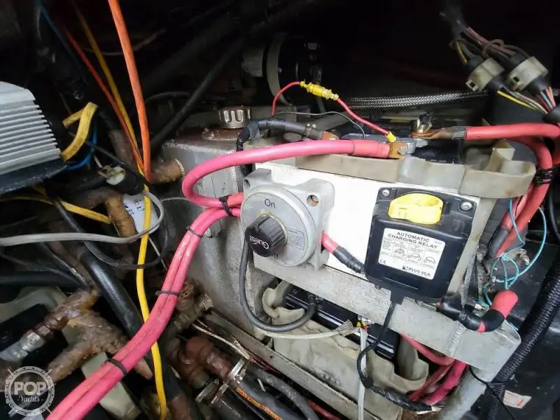 Sekoci penyelamat untuk dijual