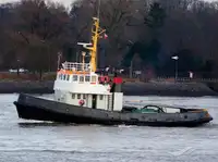 Kapal penarik dijual