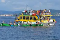 Kapal feri untuk dijual
