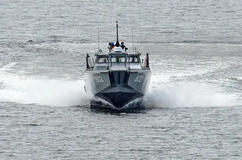 Kapal angkatan laut / militer untuk dijual