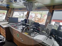 Kapal feri untuk dijual
