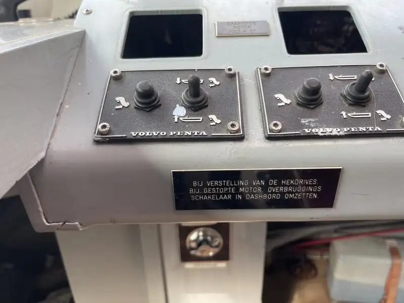 Kapal patroli untuk dijual